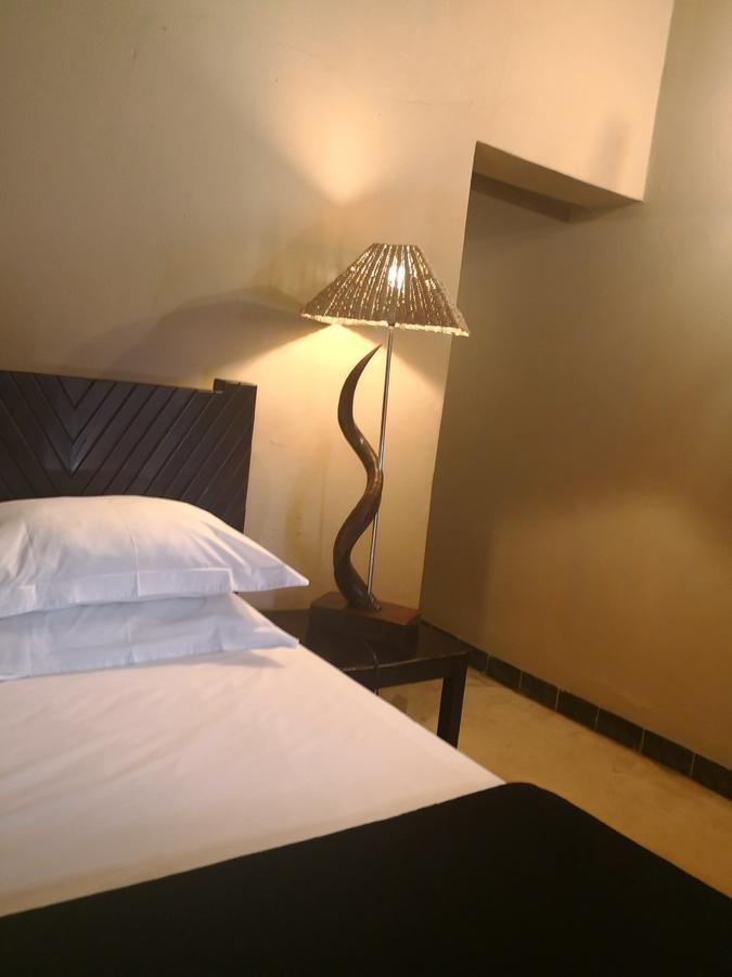 Touch Of Africa Lodge 拉塞利亚 外观 照片